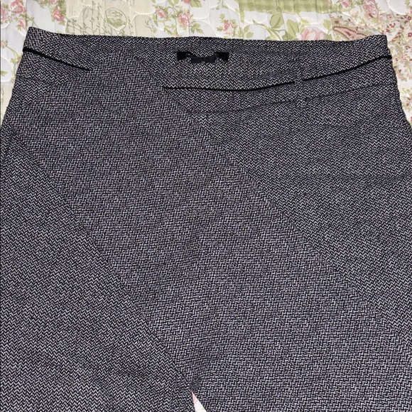 Zac & Rachel Pants - Tapered Leg Dress Pants Size 10